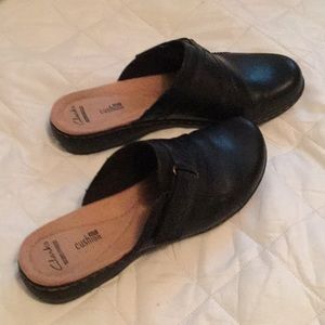 Clark’s Leather Slides